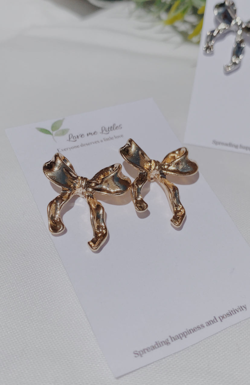 Bow studs 🎀