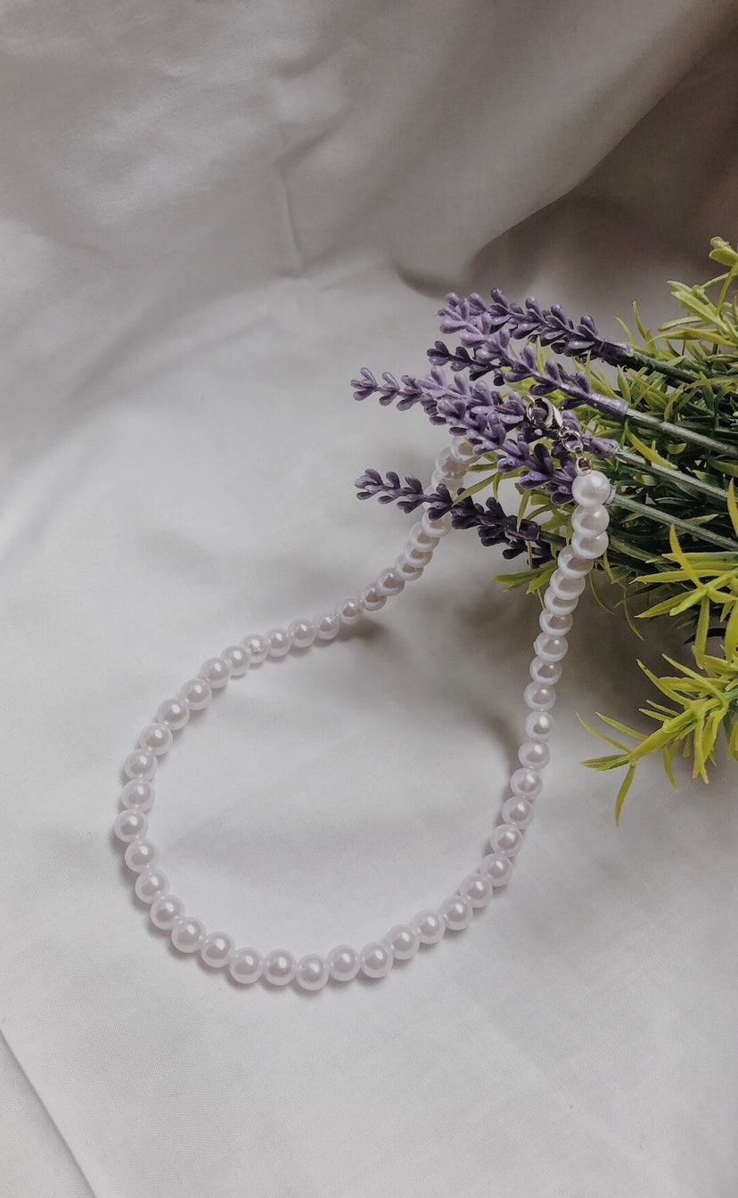 classic pearl necklace