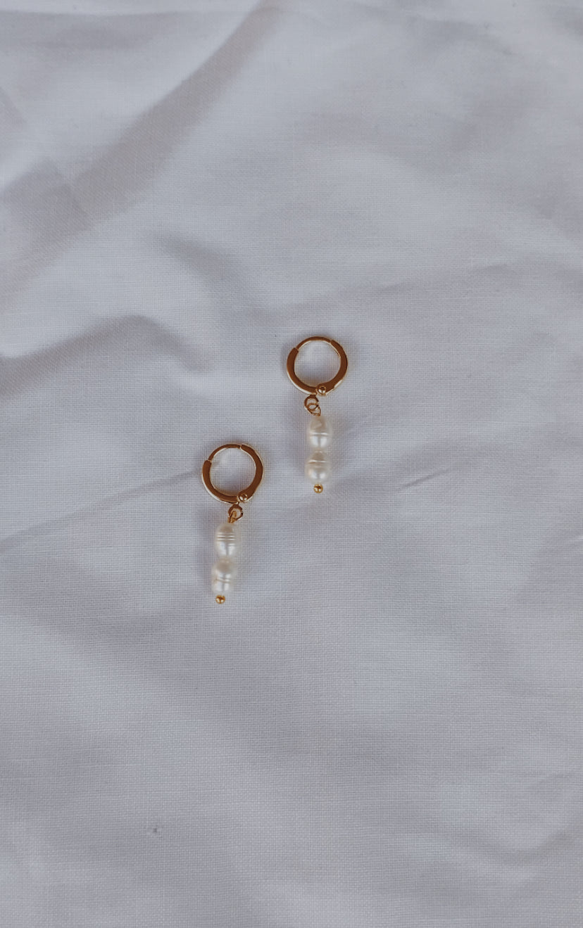 Naia earrings