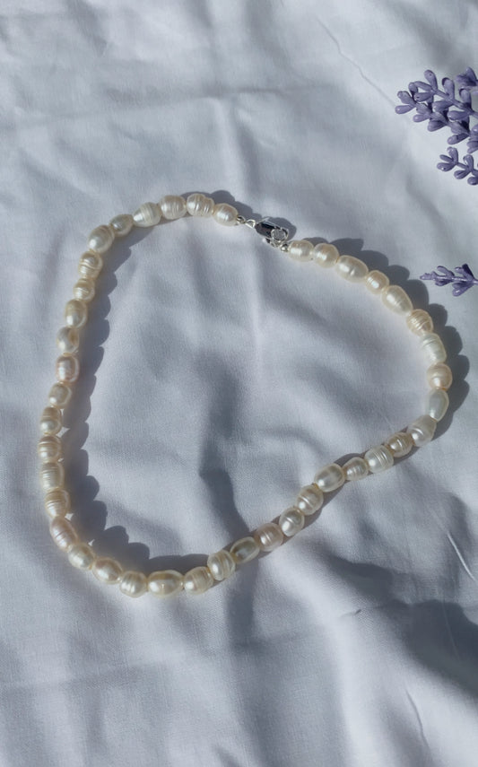 Cova freshwater pearl necklace