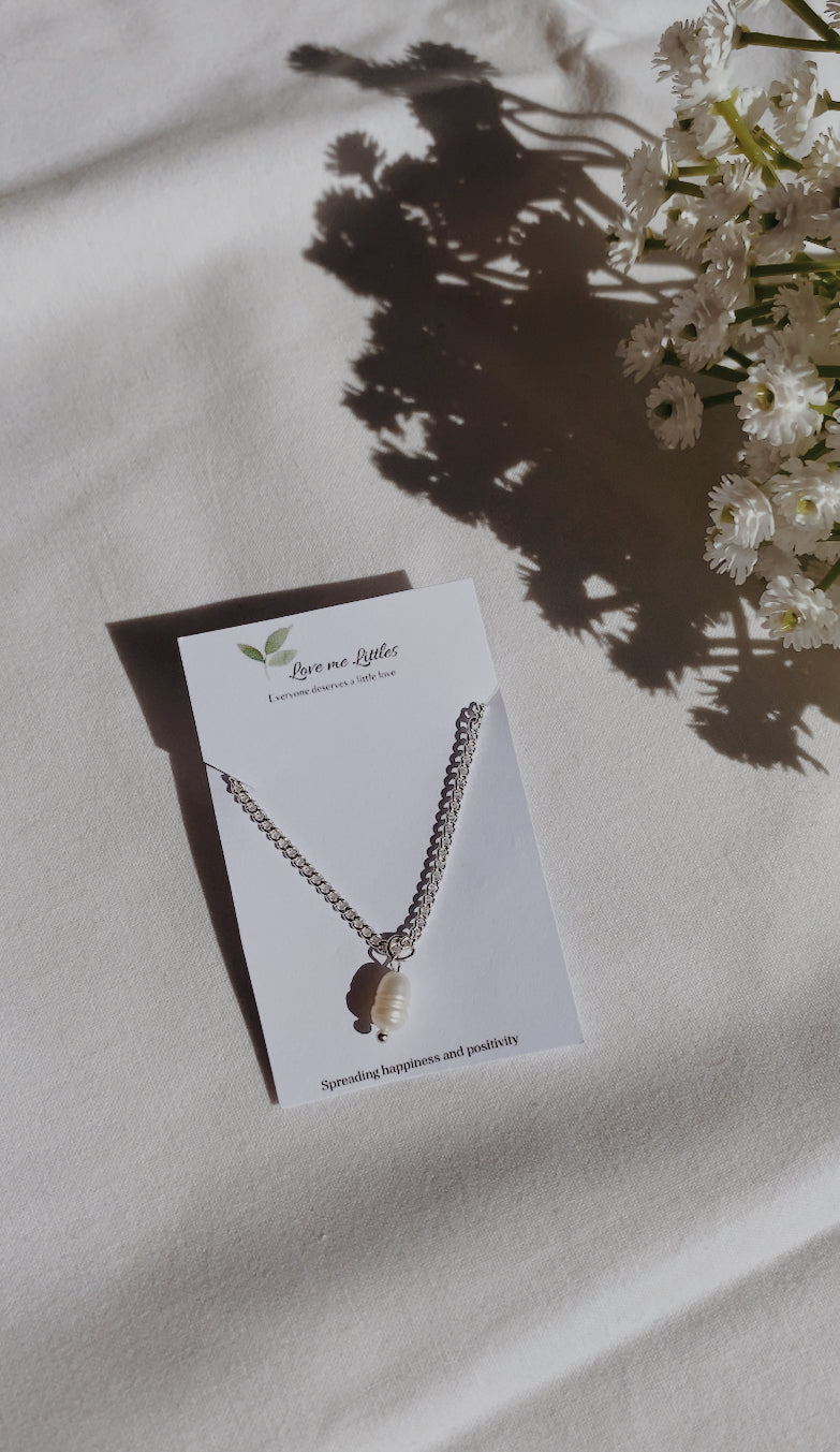 Clove necklace
