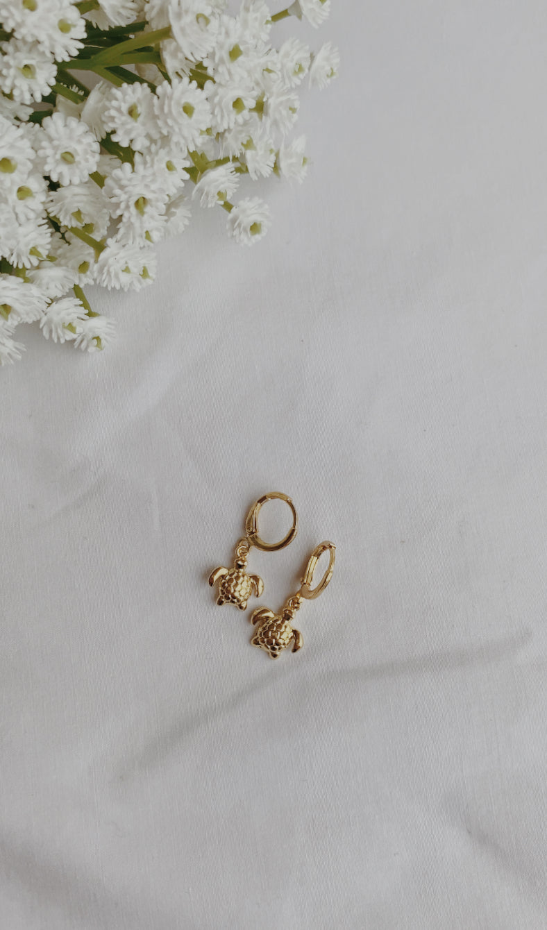 Turtle earrings