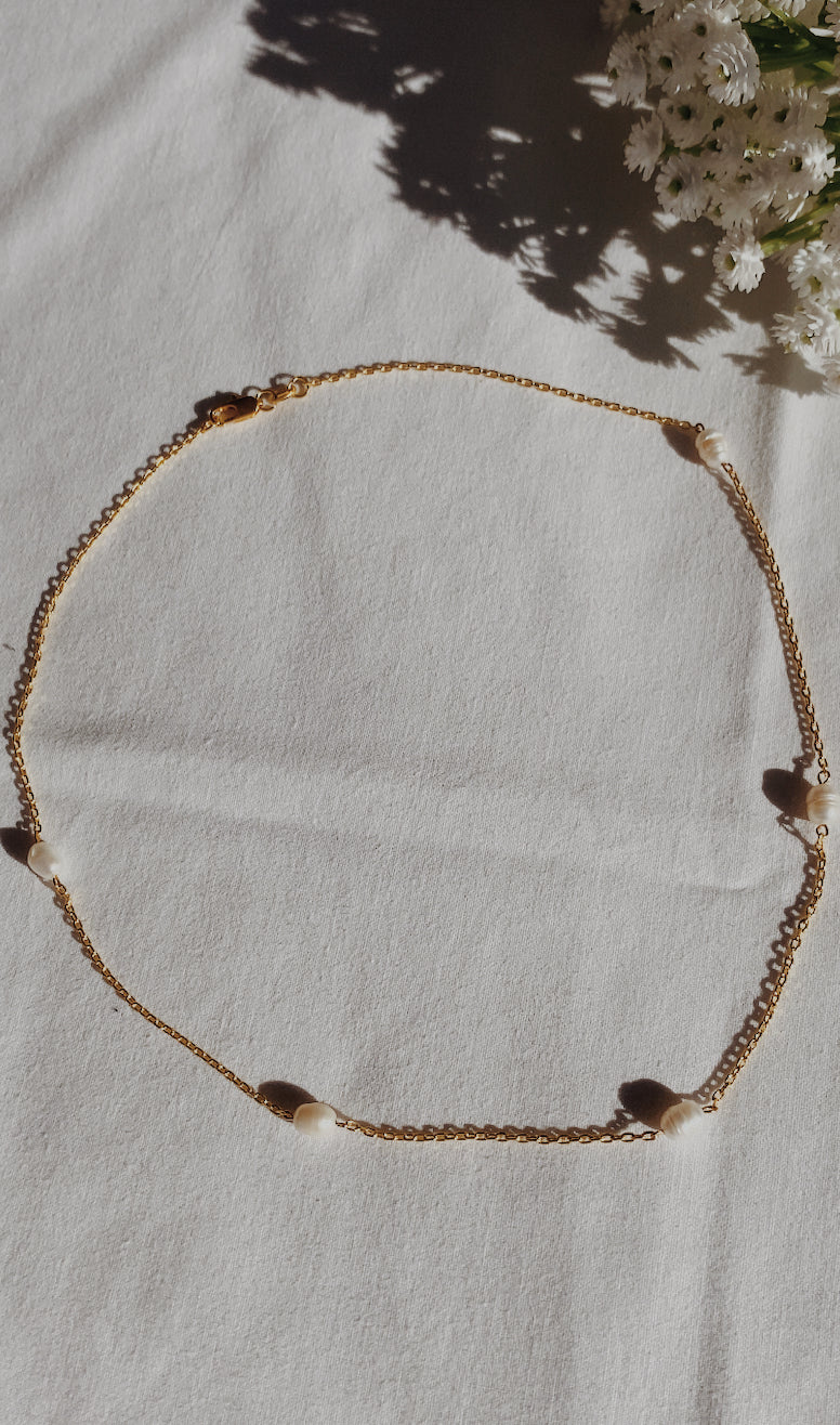 Aryah necklace