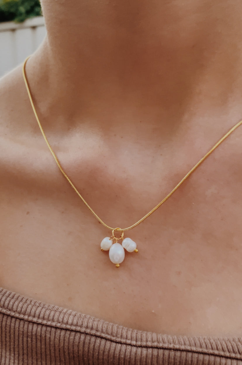 Isla necklace